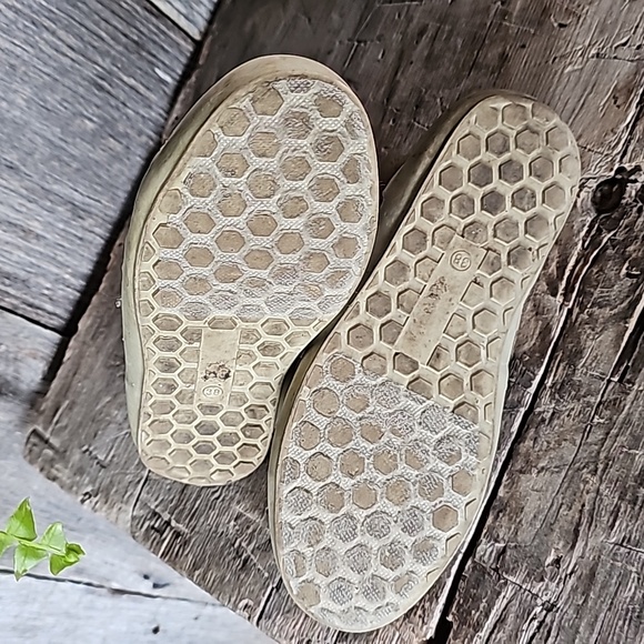 SHU SHOP PAULA Star Camo Sneaker - Picture 5 of 7